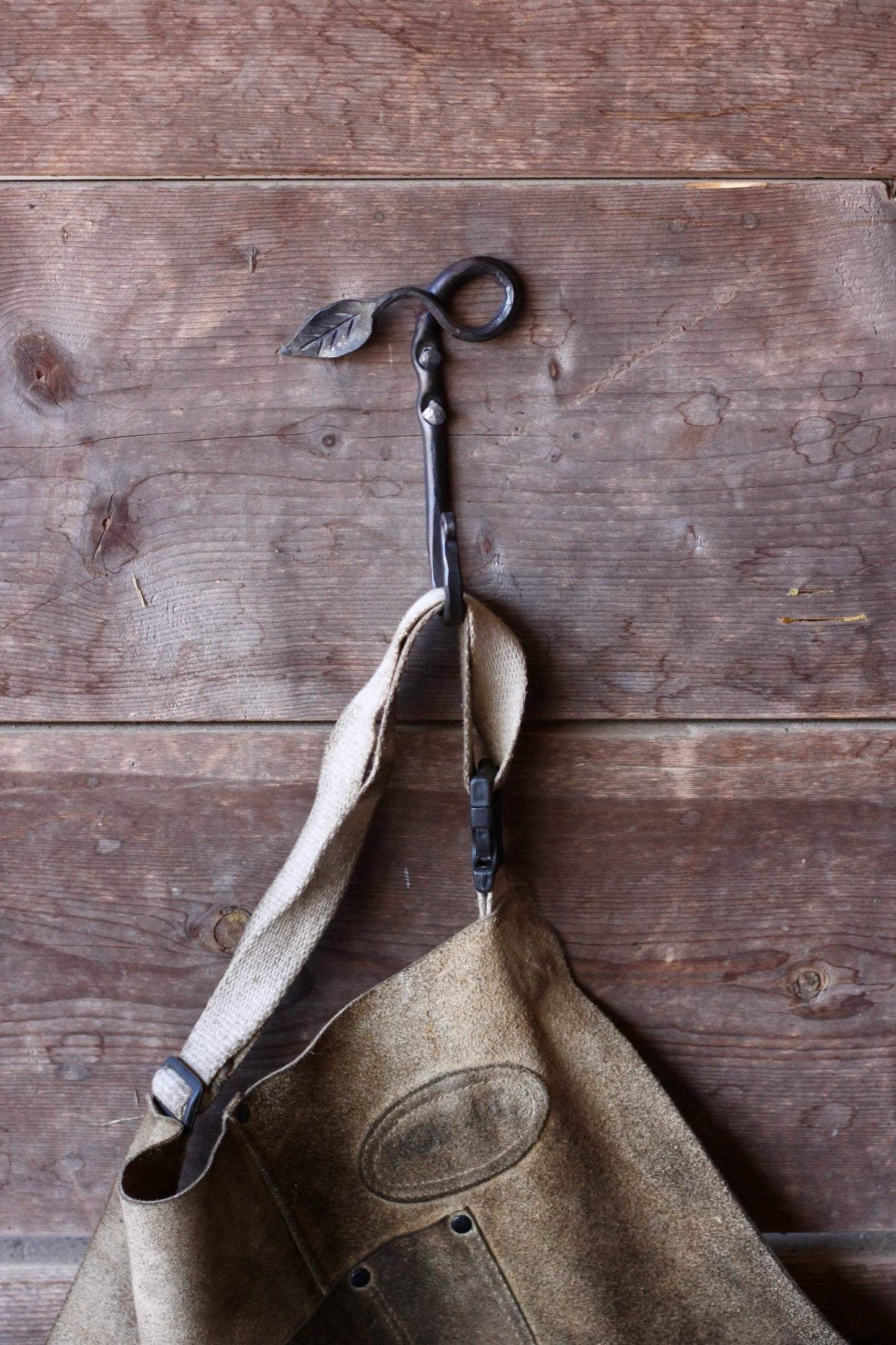 Leaf Hook